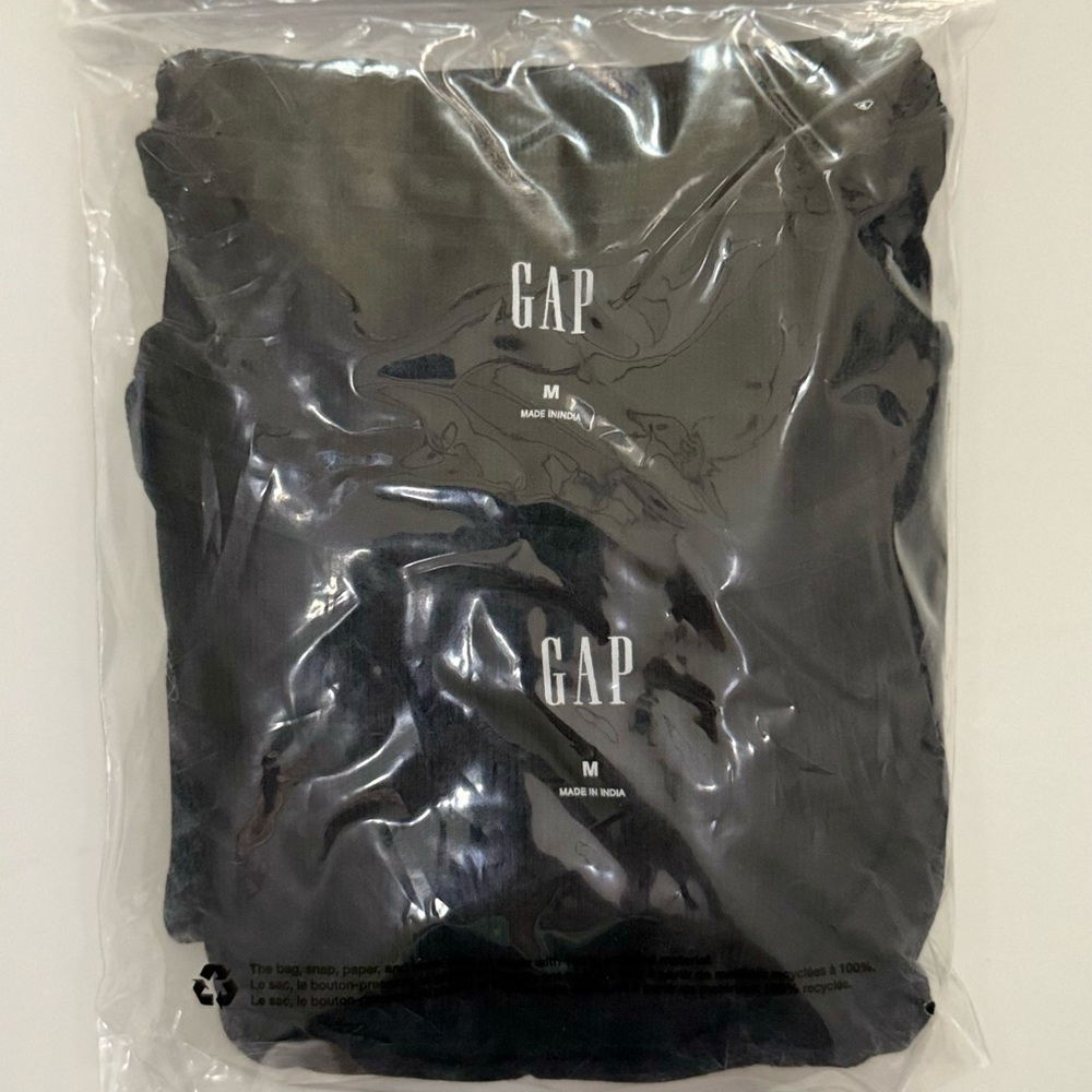 GAP Black Men's Tank Top